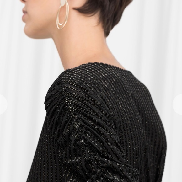 & OTHER STORIES
Glitter Stripe Velvet Wrap Top - Picture 2 of 10